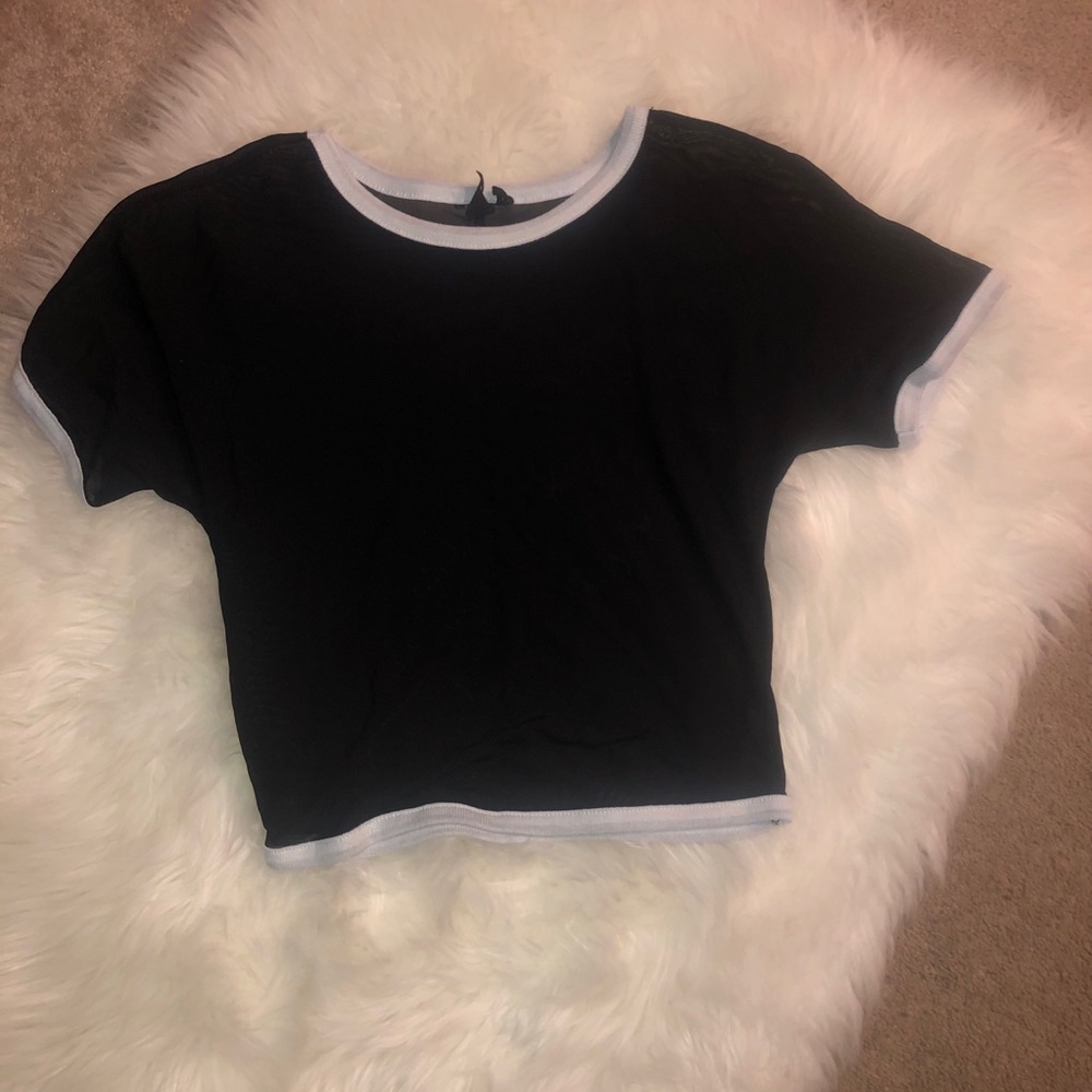 Urban Outfitters Mesh cropped tee Sz M - Picture 3 of 3